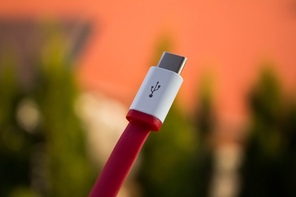 Die verborgene Kraft in USB-Kabeln: Wie integrierte Chips die Ladegeschwindigkeit beeinflussen auf imeister.de